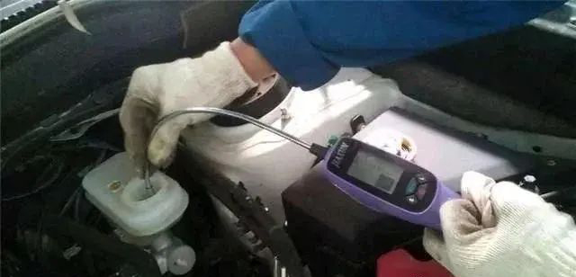 汽車維修看這篇文章就夠了!-第3張圖片-鄭州市冠恒貿易有限公司【官方網站】-車用潤滑油服務專家 汽車維修看這篇文章就夠了!-第3張圖片-鄭州市冠恒貿易有限公司【官方網站】-車用潤滑油服務專家