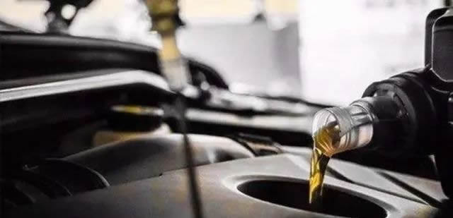 為什么德系車偏愛高粘度機(jī)油?是因?yàn)闄C(jī)械精度沒有日系車高嗎?-第4張圖片-鄭州市冠恒貿(mào)易有限公司【官方網(wǎng)站】-車用潤滑油服務(wù)專家 為什么德系車偏愛高粘度機(jī)油?是因?yàn)闄C(jī)械精度沒有日系車高嗎?-第4張圖片-鄭州市冠恒貿(mào)易有限公司【官方網(wǎng)站】-車用潤滑油服務(wù)專家